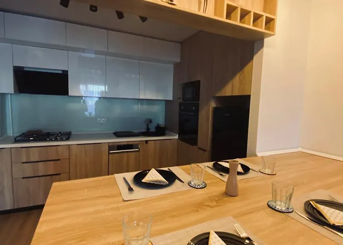 A&a Stellaris Apartment, Free Parking